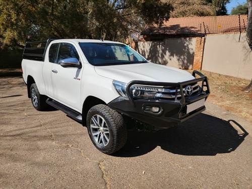 Toyota Hilux 2.8 GD-6 Raider Extra Cab 4x4 