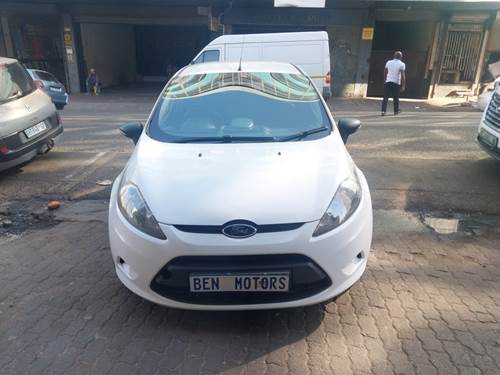 Ford Fiesta 1.4i Trend 5 Door