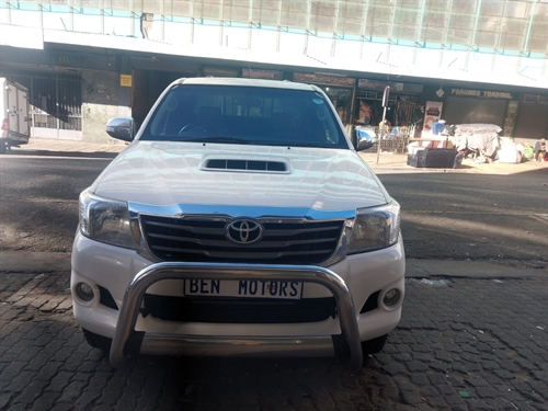 Toyota Hilux ( II) 3.0 D-4D Raider Xtra Cab