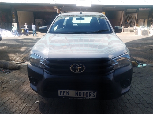 Toyota Hilux ( II) 2.0 VVTi Single Cab