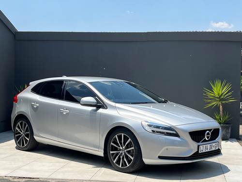 Volvo V40 T2 Kinetic Geartronic