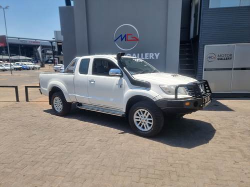 Toyota Hilux ( II) 3.0 D-4D Raider Xtra Cab