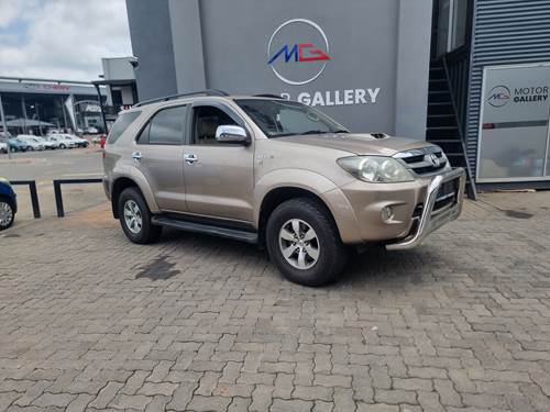 Toyota Fortuner I 3.0 D-4D Raised Body