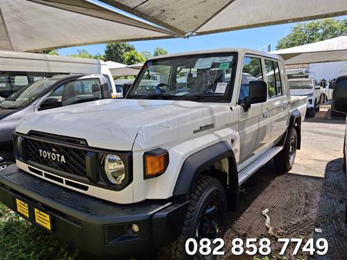 Toyota Land Cruiser 79 2.8 GD-6 Double Cab Auto