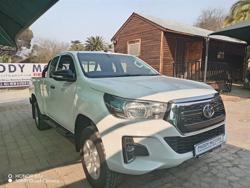 Toyota Hilux 2.4 GD-6 RB SRX Extra Cab Auto