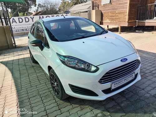 Ford Fiesta 1.4i (71 kW) Ambiente Hatch Back