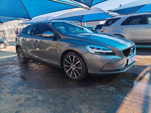 Volvo V40 T3 R-Design Geartronic