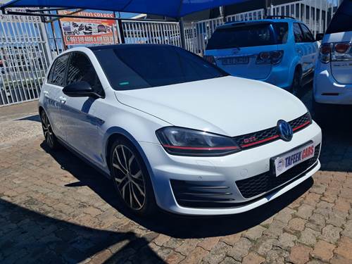 Volkswagen (VW) Golf 7 GTi 2.0 TSi Performance DSG