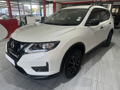 Nissan X-Trail VII 2.0 Visia 4x2