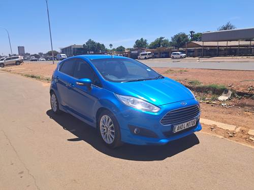 Ford Fiesta 1.0 EcoBoost Titanium 5 Door