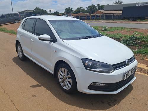 Volkswagen (VW) Polo Vivo GP 1.6 Hatch 5 Door Comfortline