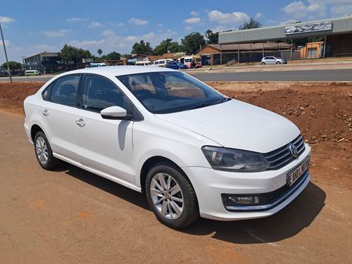 Volkswagen (VW) Polo Sedan 1.4 Trendline