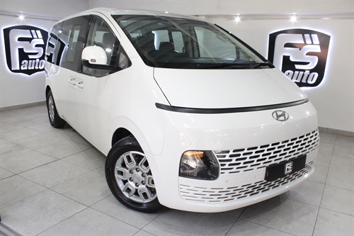 Hyundai Staria 2.2D Executive (9 Seater)