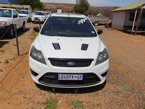 Ford Focus 2.5 ST 5 Door