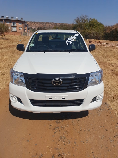 Toyota Hilux ( II) 2.0 VVTi Single Cab