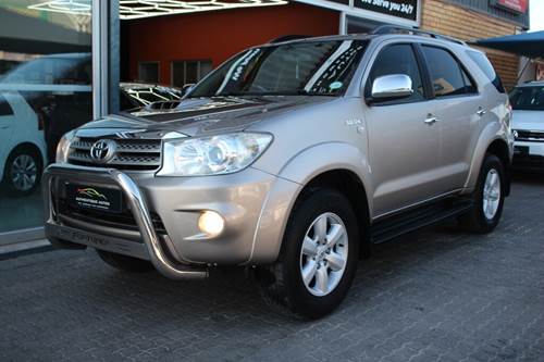 Toyota Fortuner II 3.0 D-4D 4X4 Auto