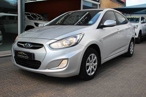 Hyundai Accent IV 1.6 GL Motion