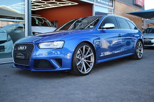 Audi RS4 Avant Quattro S-tronic