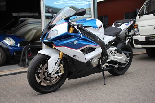 BMW S1000RR (146 kW)