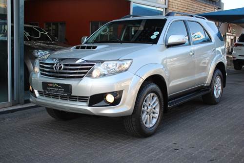 Toyota Fortuner III 2.5 D-4D VNT Raised Body