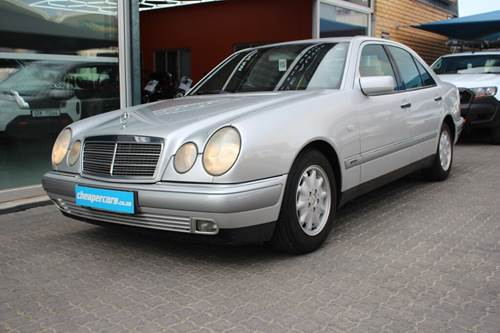 Mercedes Benz E 230 Auto