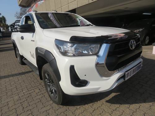 Toyota Hilux 2.4 GD-6 RB SRX Extra Cab 