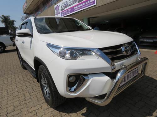 Toyota Fortuner IV 2.4 GD-6 Raised Body