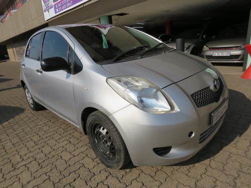 Toyota Yaris T3 Hatch Back A/C 