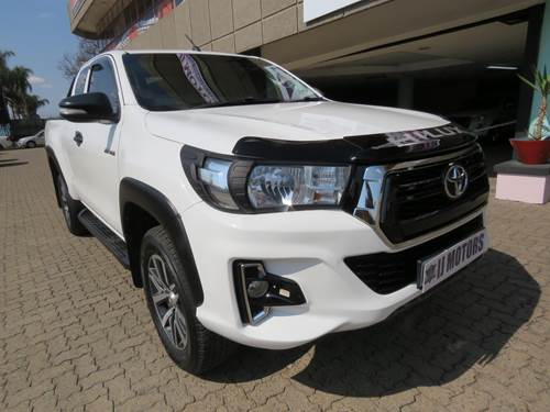 Toyota Hilux 2.4 GD 6 RB SRX P/U Extended Cab