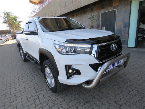 Toyota Hilux 2.8 GD-6 Raider Extra Cab 4x2 