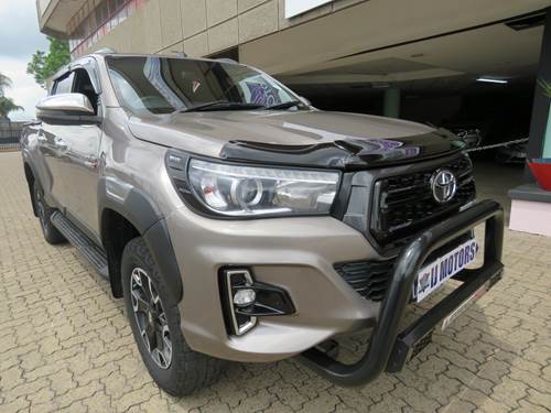 Toyota Hilux 2.8 GD-6 Raider Raised Body Double Cab Auto 4x4  