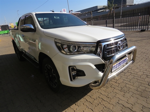 Toyota Hilux 2.8 GD-6 RB Raider Extra Cab Auto 4x4