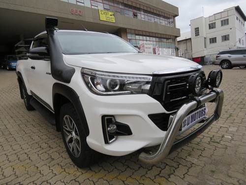 Toyota Hilux 2.4 GD-6 RB SRX Extra Cab 