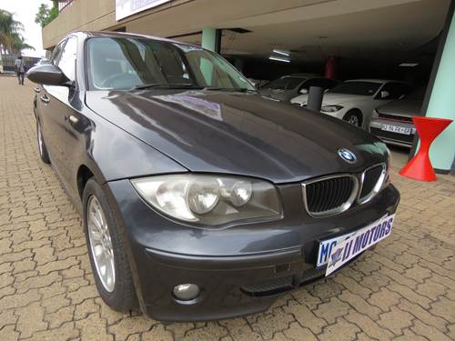 BMW 120i (E87)