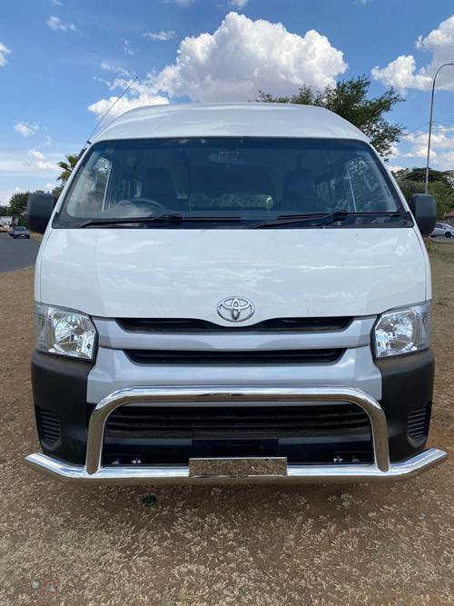 Toyota Quantum HIACE 2.5 D-4D Sesfikile 16 Seat