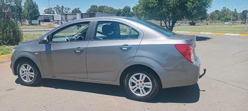 Chevrolet Sonic 1.6 LS Sedan