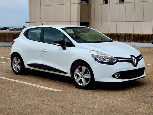 Renault Clio IV 900T (66kW) Dynamique 5 Door