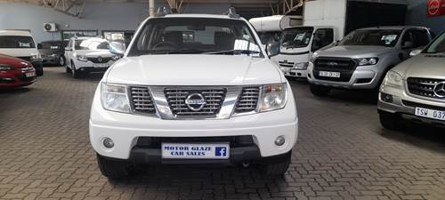 Nissan Navara 2.5 dCi Double Cab LE