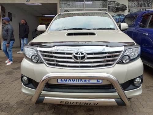 Toyota Fortuner III 3.0 D-4D Raised Body Auto