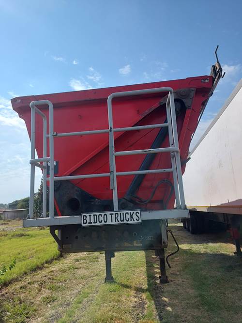 Afrit 45 m³ TA/TA Interlink Side Tipper