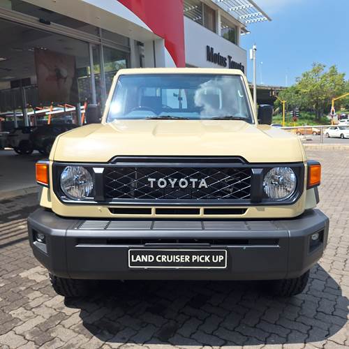 Toyota Land Cruiser 79 2.8 GD-6 Auto