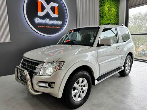 Mitsubishi Pajero 3.2 Di-Dc (140 kW) GLS SWB Auto