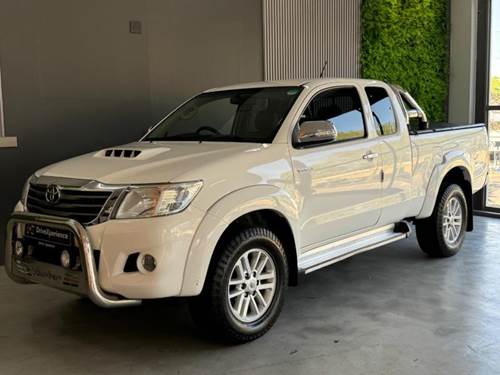 Toyota Hilux ( II) 3.0 D-4D Raider Xtra Cab