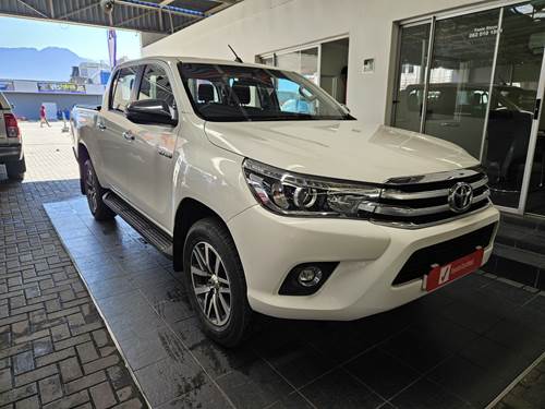 Toyota Hilux 2.8 GD-6 Double Cab Auto 