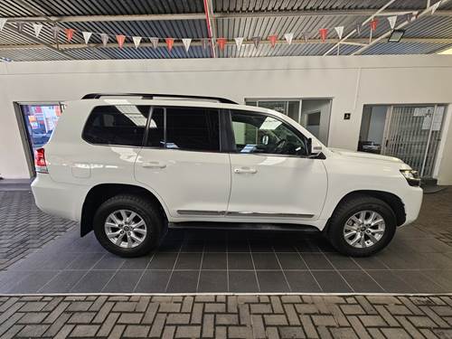 Toyota Land Cruiser 200 VX-R V8 TD Auto