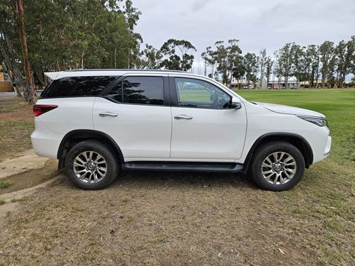 Toyota Fortuner V 2.8 GD-6 Raised Body Auto