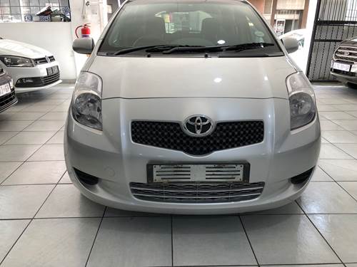 Toyota Yaris T3 Hatch Back A/C 