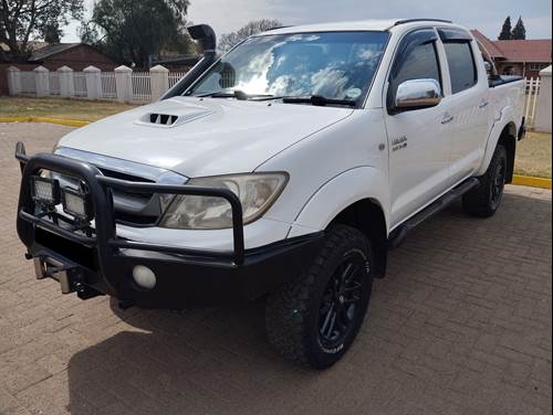 Toyota Hilux ( I) 3.0 D-4D Raider 4X4 Double Cab Auto