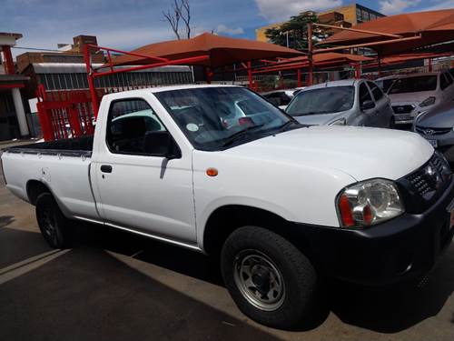 Nissan Hardbody NP300 2.0i LWB Single Cab