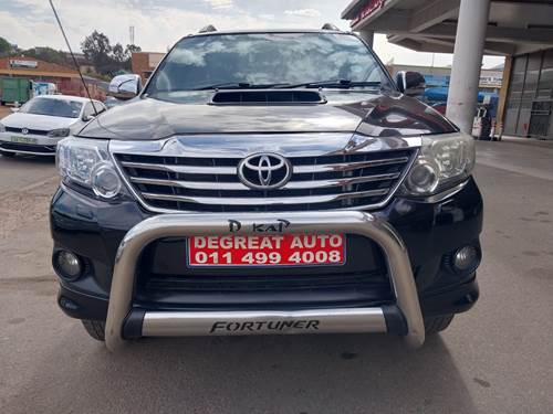 Toyota Fortuner III 3.0 D-4D 4x4 Auto